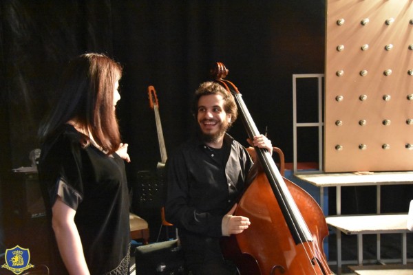 Manos at “Feeling Jazz” concert